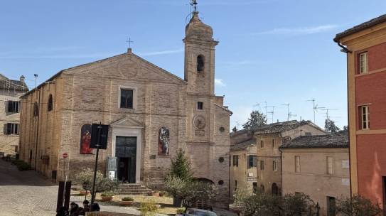 Viaggio di Gusto: a Recanati, nella città di Giacomo Leopardi